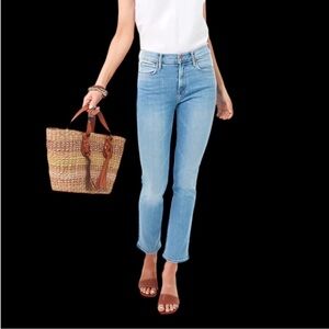 MOTHER The Mid Rise Dazzler
Slim Straight Jeans In The Blink Of Eye